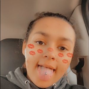 Meet your Posher, Lexi